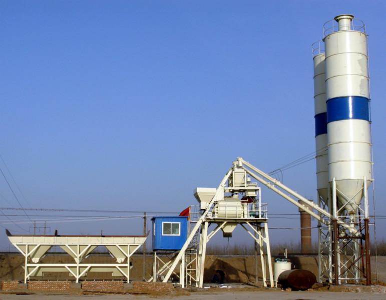 移動(dòng)混凝土攪拌站應避免混凝土殘留在管道內